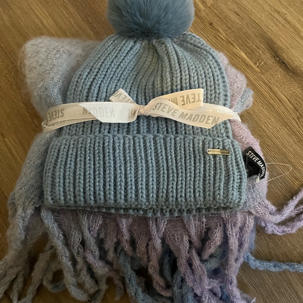 Steve Madden Blue Knit Beanie with Pom-Pom